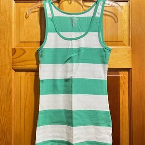 3/$20 Old Navy Perfect Green and White Sleeveless Tank Top